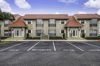 663 Ponte Vedra Blvd in Ponte Vedra Beach, FL - Foto de edificio - Building Photo