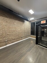 5436 W Fullerton Ave, Unit 1 in Chicago, IL - Building Photo - Building Photo