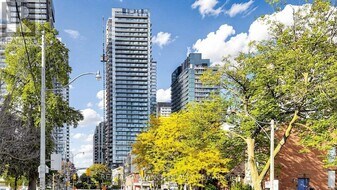 110 Broadway Ave, Unit 3013 in Toronto, ON - Building Photo