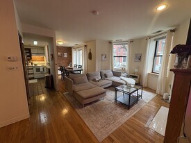 87 Gainsborough St, Unit 103 in Boston, MA - Building Photo