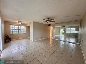 378 Durham Cir in Deerfield Beach, FL - Building Photo - Building Photo