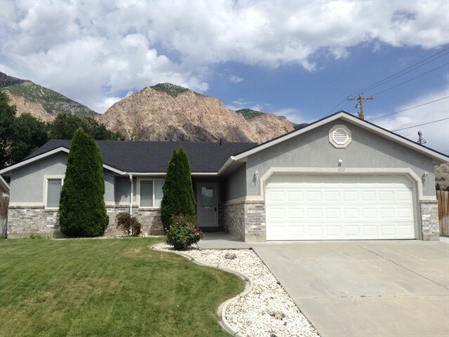 420 N Madison Ave in Ogden, UT - Building Photo