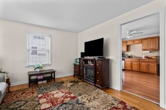 214 Country Rd in Fairfield, CT - Building Photo - Building Photo