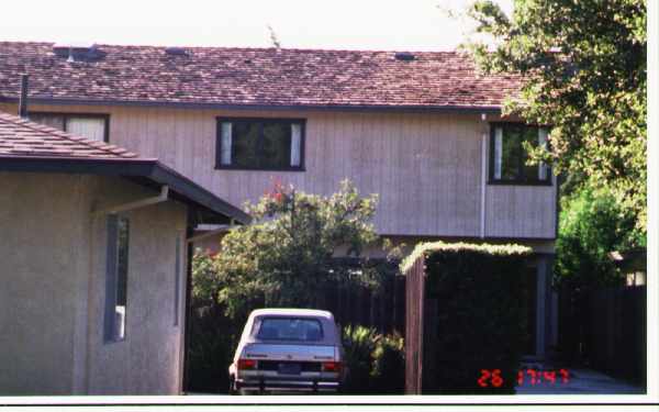 21-23 Loyola Ave in Menlo Park, CA - Building Photo - Building Photo