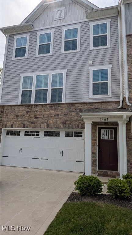 property at 1464 Chenin Run