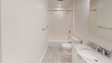1 Langdon Sq, Unit 6 in Cambridge, MA - Building Photo - Building Photo