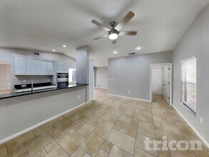 4387 Pasadena Cir in Sarasota, FL - Building Photo - Building Photo