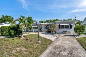 4518 15th Ave N in St. Petersburg, FL - Building Photo - Building Photo