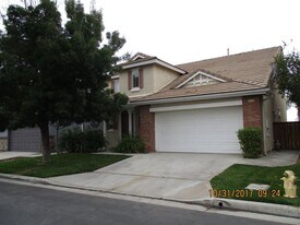 35736 Emily Ave in Murrieta, CA - Building Photo