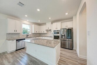 13613 James Garfield St in Manor, TX - Building Photo - Building Photo
