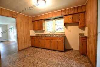 211 Doris Ave in Joliet, IL - Foto de edificio - Building Photo