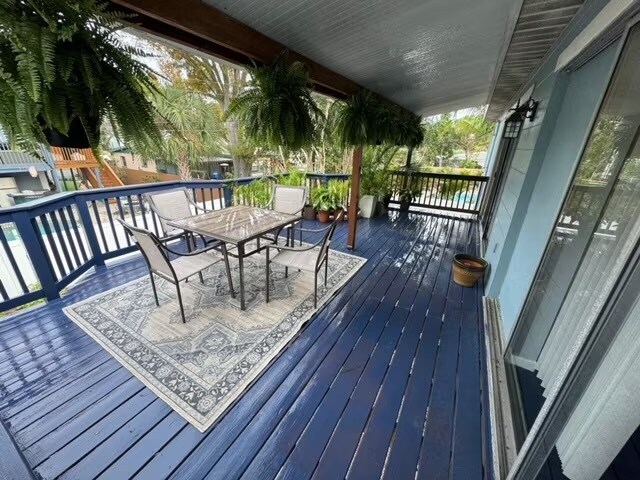 4143 Shore Acres Blvd NE in St. Petersburg, FL - Building Photo - Building Photo