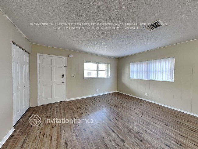 4972 SW 4th St in Margate, FL - Foto de edificio - Building Photo