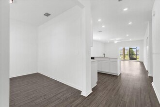 4721 SW 83rd Lp in Ocala, FL - Building Photo - Building Photo