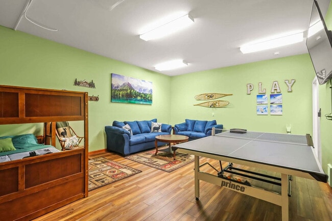 217 Lake Rd