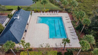 10405 Laguna Plains Dr in Riverview, FL - Building Photo - Building Photo