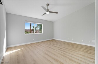 2736 Crystal Beach Dr in Las Vegas, NV - Building Photo - Building Photo