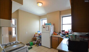 17-19 Highgate St. Unit 8 in Boston, MA - Building Photo - Building Photo