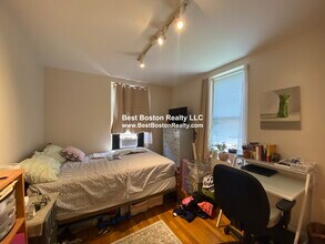 54 Kelly Rd in Cambridge, MA - Building Photo - Building Photo