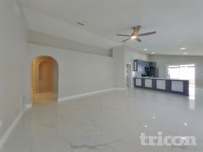 30229 Double Dr in Wesley Chapel, FL - Building Photo - Building Photo