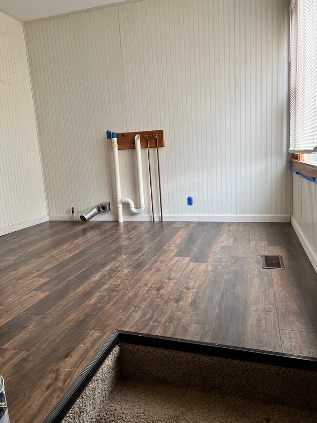 property at 808 N 4th St