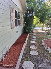 4124 55th Ave N in St. Petersburg, FL - Foto de edificio - Building Photo