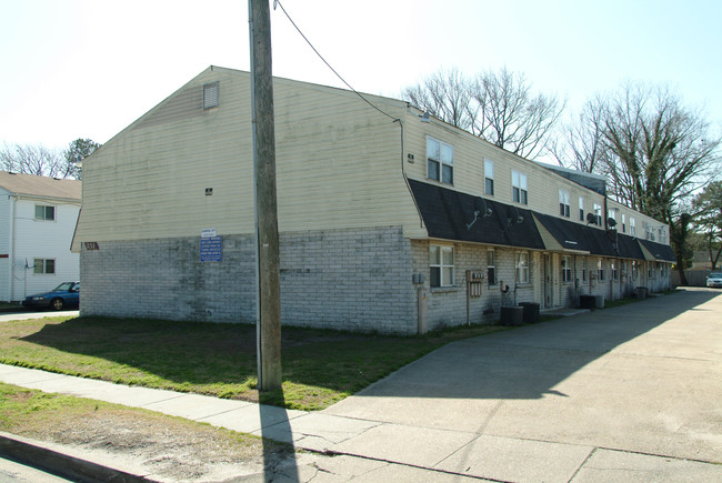 Sunrise Apartments in Norfolk, VA - Foto de edificio - Building Photo