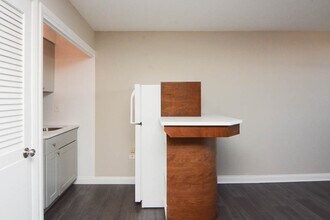 2012 N Orleans St, Unit D4 in Chicago, IL - Building Photo - Building Photo