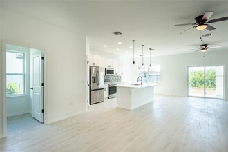 13565 Jeronimo Ln in Port Charlotte, FL - Building Photo - Building Photo