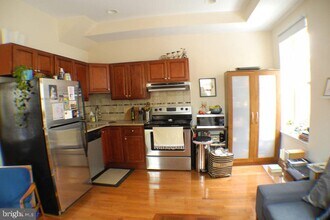1841 Bainbridge St in Philadelphia, PA - Building Photo - Building Photo