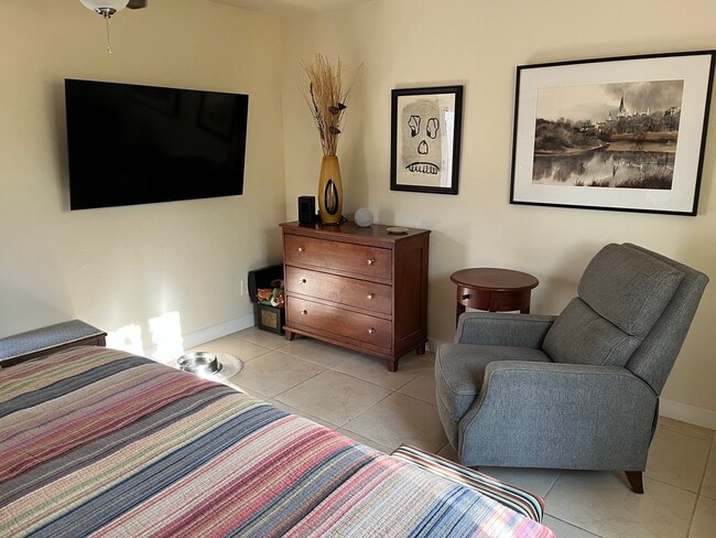 2530 N 14th St, Unit 14th St Apartment