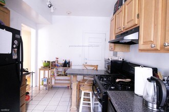 1932 Beacon St-Unit -APT# 1 in Boston, MA - Building Photo - Building Photo