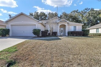 2022 NW 58th Ct in Ocala, FL - Foto de edificio - Building Photo