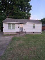 1590 Latham St in Memphis, TN - Building Photo