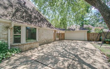 9543 Enstone Cir in Spring, TX - Building Photo - Building Photo