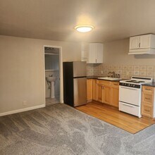 8124 Birch Bay Dr in Blaine, WA - Building Photo - Building Photo