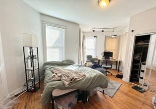 37 Hillside St, Unit 1 in Boston, MA - Building Photo - Building Photo