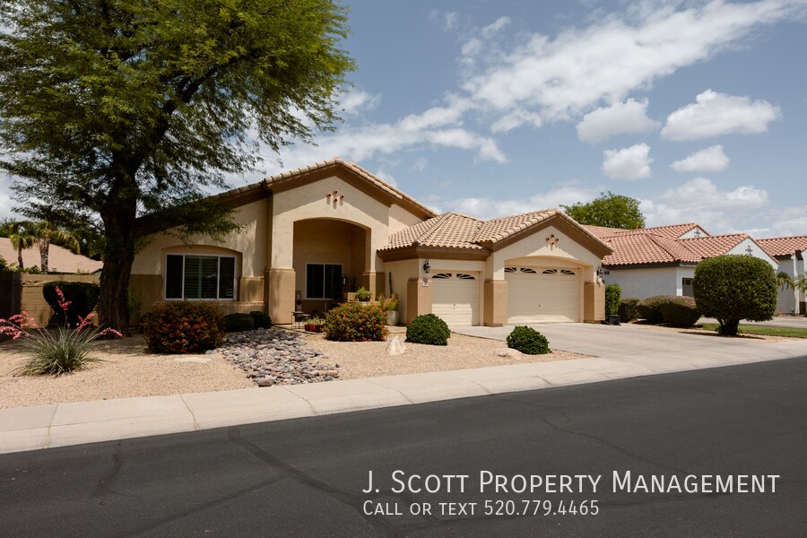 664 E Lowell Ave in Gilbert, AZ - Building Photo