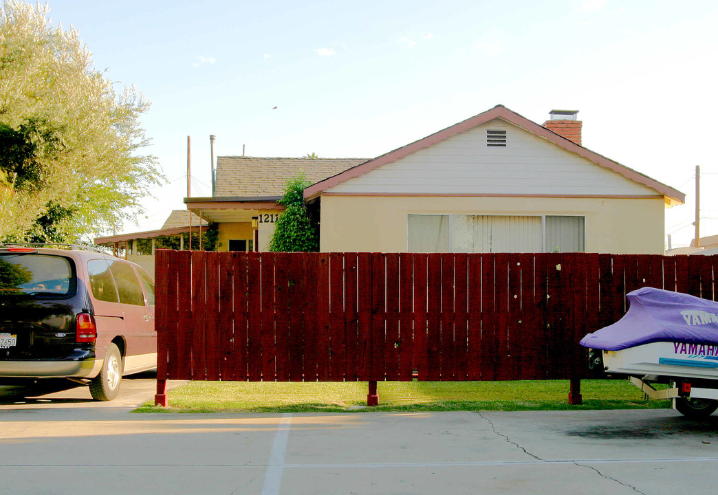 12116 Imperial Hwy in Norwalk, CA - Building Photo