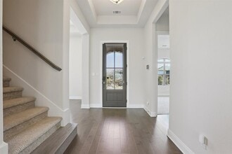 19304 Summit Glory Trl in Briarcliff, TX - Building Photo - Building Photo