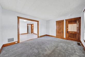 238 Crestwood Ave, Unit Lower in Buffalo, NY - Building Photo - Building Photo