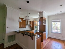 317 W Taylor St, Unit Apt B