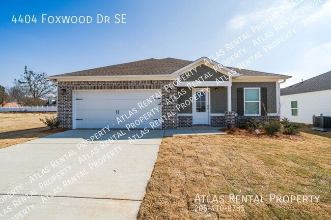 property at 4404 Foxwood Dr SE