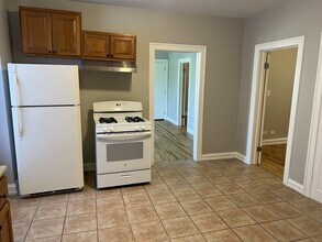 8159 S Coles Ave in Chicago, IL - Building Photo - Building Photo