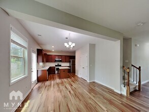 541 Lanier Ct in Hiram, GA - Foto de edificio - Building Photo