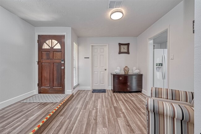 property at 11618 Corona Ln