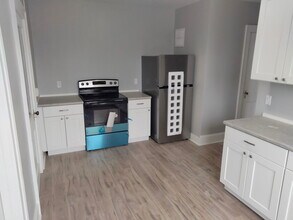 76 Kibbe St in Hartford, CT - Building Photo - Building Photo