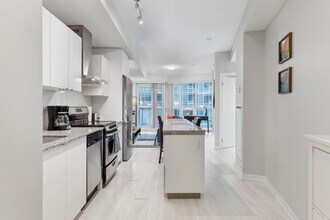 51 E Liberty St in Toronto, ON - Building Photo - Building Photo