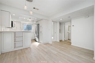 26342 Forest Ridge Dr, Unit 1E in Lake Forest, CA - Building Photo - Building Photo