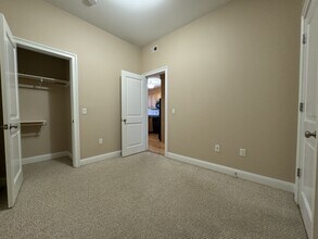 22 Whiting St in Plainville, CT - Building Photo - Building Photo